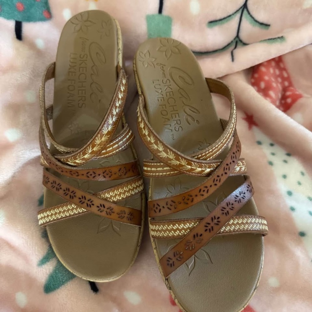 Skechers Brown And Black Strappy Sandals